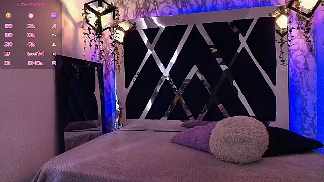 Snapshot of charlotte_bluee chatting on 22, 9, 2025 charlotte bluee online show from 22, 9, 2025