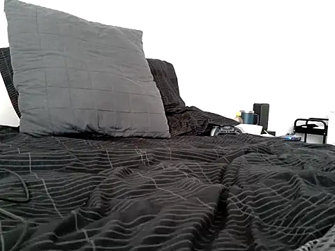 Snapshot of Iscariot19 chatting on 27, 11, 2025 Iscariot19 online show from 27, 11, 2025