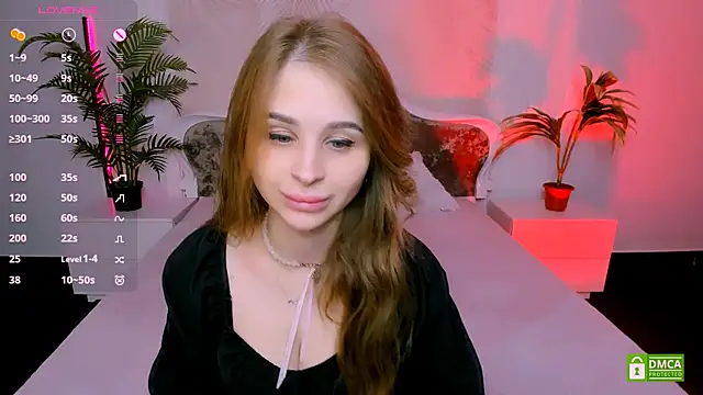 Snapshot of EvaRodi chatting on 12, 9, 2025 EvaRodi online show from 12, 9, 2025