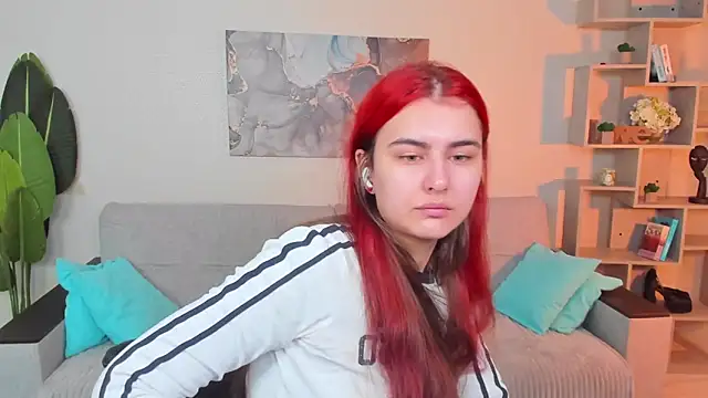 GabriellaMays online show from 10, 10, 2025