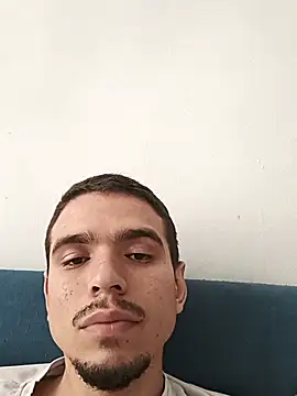 Snapshot of xXDavisXx chatting on 12, 2, 2025 xXDavisXx online show from 12, 2, 2025