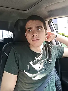 Snapshot of xXDavisXx chatting on 24, 10, 2025 xXDavisXx online show from 24, 10, 2025