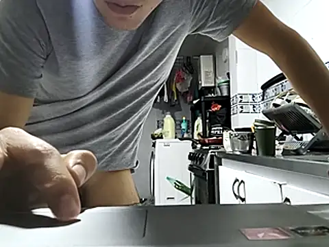 Snapshot of xXDavisXx chatting on 7, 11, 2025 xXDavisXx online show from 7, 11, 2025