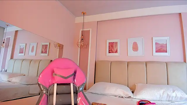 Snapshot of Annie_rhoades chatting on 16, 12, 2025 Annie rhoades online show from 16, 12, 2025