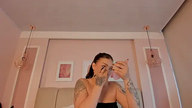 Annie rhoades online show from 30, 4, 2026