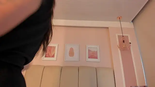 Annie rhoades online show from 17, 6, 2026