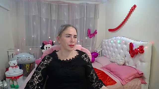 TessaDaybreak online show from 12, 3, 2025