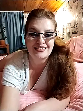 Snapshot of Tatyana72 chatting on 3, 12, 2025 Tatyana72 online show from 3, 12, 2025