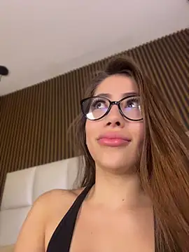 MelanieHillss online show from 2, 7, 2026