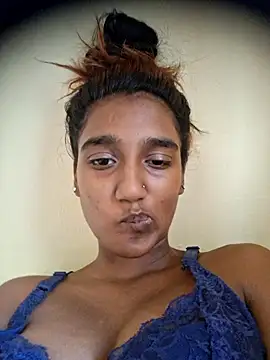 Snapshot of indianpink_lips chatting on 7, 2, 2026 indianpink lips online show from 7, 2, 2026