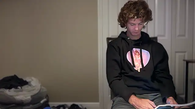 Snapshot of greekmythics chatting on 27, 10, 2025 greekmythics online show from 27, 10, 2025