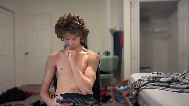 Snapshot of greekmythics chatting on 8, 11, 2025 greekmythics online show from 8, 11, 2025