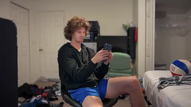 Snapshot of greekmythics chatting on 8, 11, 2025 greekmythics online show from 8, 11, 2025