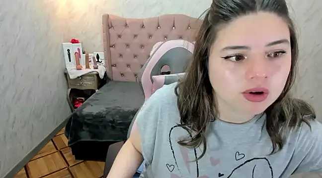 Lianngrace online show from 1, 3, 2025