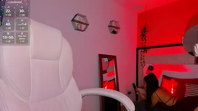 Bella walker  online show from 4, 4, 2026