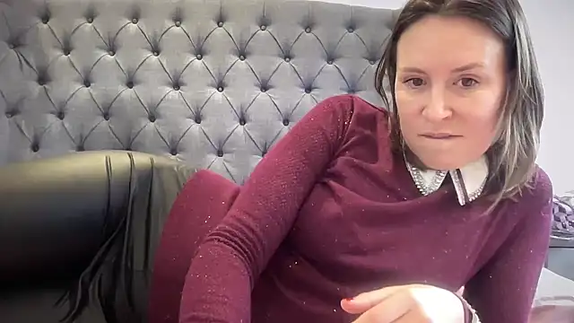 Snapshot of eatmypie69 chatting on 15, 12, 2025 eatmypie69 online show from 15, 12, 2025