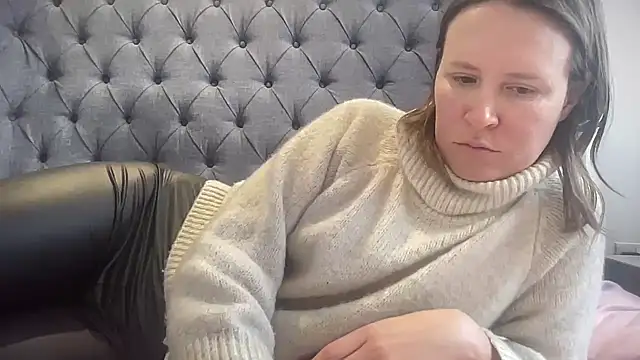 Snapshot of eatmypie69 chatting on 13, 1, 2026 eatmypie69 online show from 13, 1, 2026