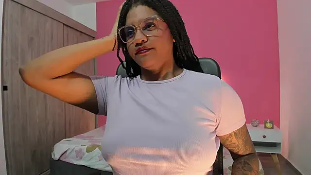 ZahraRose online show from 15, 11, 2025