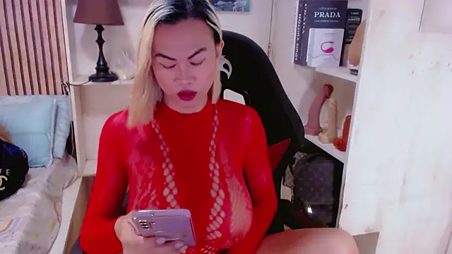 BustyBigBoobsHugeCockTS online show from 18, 2, 2025