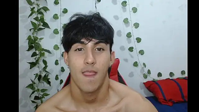 Snapshot of neithanzynxx chatting on 5, 3, 2025 neithanzynxx online show from 5, 3, 2025