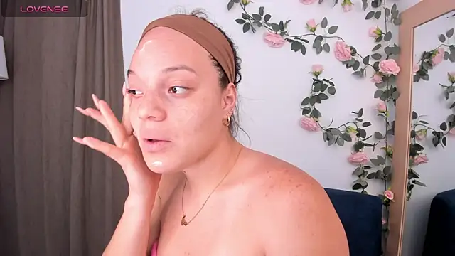 Snapshot of Baby_Asshley chatting on 15, 9, 2025 Baby Asshley online show from 15, 9, 2025