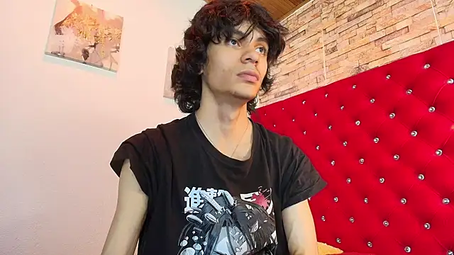 Snapshot of sc0rpius_ chatting on 4, 3, 2025 sc0rpius online show from 4, 3, 2025