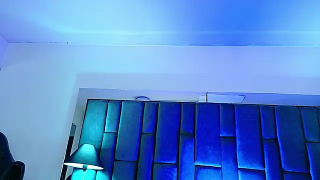 Snapshot of Aisha_Nowak chatting on 10, 10, 2025 Aisha Nowak online show from 10, 10, 2025