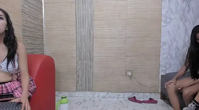 Snapshot of crazylatinagirls chatting on 16, 2, 2025 crazylatinagirls online show from 16, 2, 2025