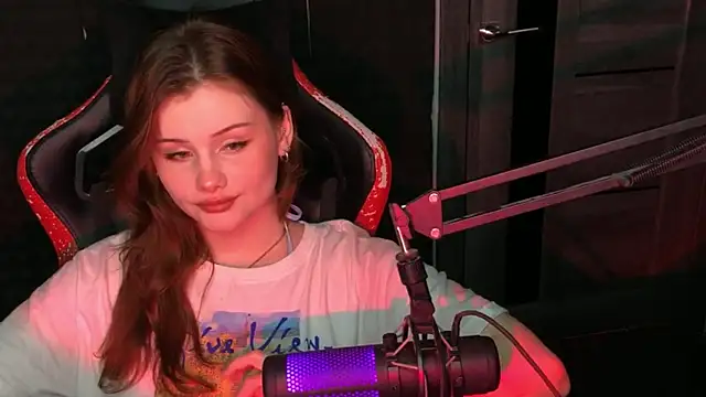 baby Milaaaaaaa online show from 5, 3, 2025