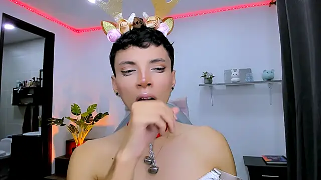 Snapshot of nilam_valker chatting on 4, 10, 2025 nilam valker online show from 4, 10, 2025