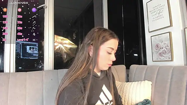 Snapshot of Ivanna_West chatting on 14, 7, 2026 Ivanna West online show from 14, 7, 2026