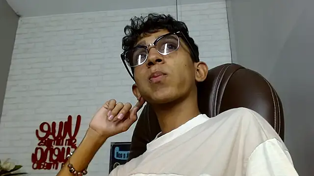 Martin Linares online show from 5, 3, 2025