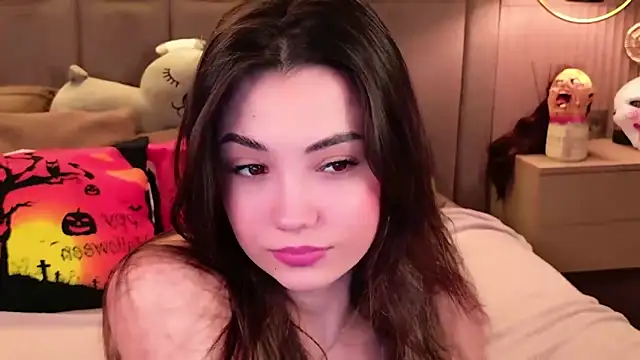 Snapshot of Alice_Deleon chatting on 18, 10, 2025 Alice Deleon online show from 18, 10, 2025