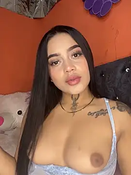 Snapshot of Emily_sharlot chatting on 24, 11, 2025 Emily sharlot online show from 24, 11, 2025