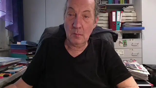 HMStraps01 online show from 26, 2, 2025