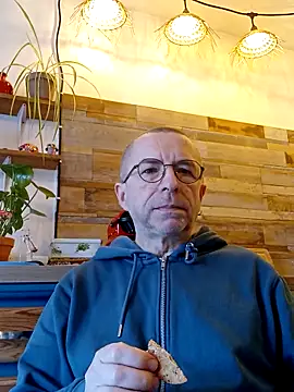 Snapshot of Xavspank2 chatting on 3, 3, 2026 Xavspank2 online show from 3, 3, 2026