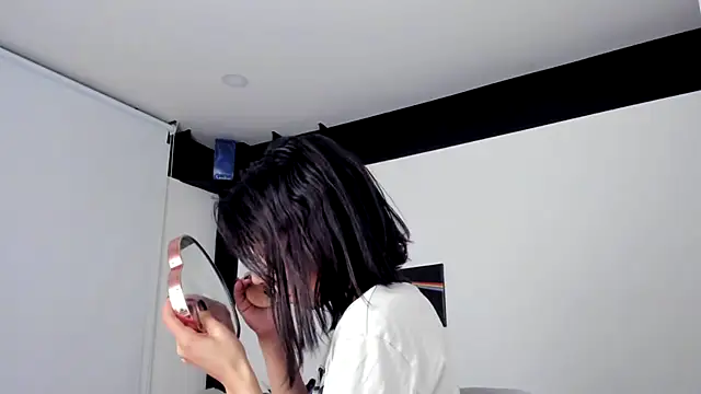 Snapshot of sweet_Amy0 chatting on 17, 11, 2025 sweet Amy0 online show from 17, 11, 2025