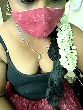 Snapshot of deepikasree chatting on 1, 3, 2025 deepikasree online show from 1, 3, 2025