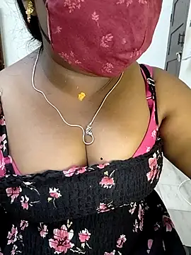 Snapshot of deepikasree chatting on 3, 3, 2025 deepikasree online show from 3, 3, 2025