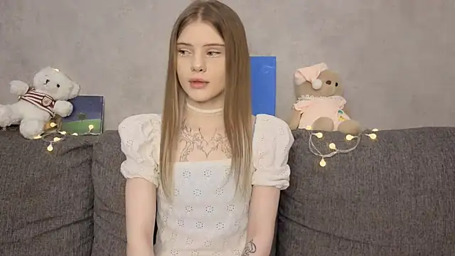 Snapshot of CarolinePepper chatting on 31, 5, 2026 CarolinePepper online show from 31, 5, 2026