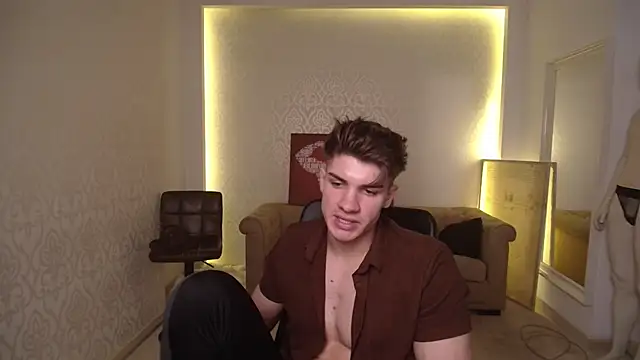 Snapshot of MaxKaiden chatting on 28, 2, 2025 MaxKaiden online show from 28, 2, 2025