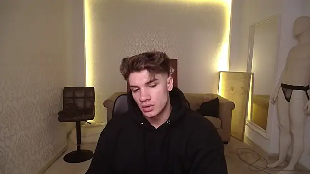 Snapshot of MaxKaiden chatting on 1, 3, 2025 MaxKaiden online show from 1, 3, 2025