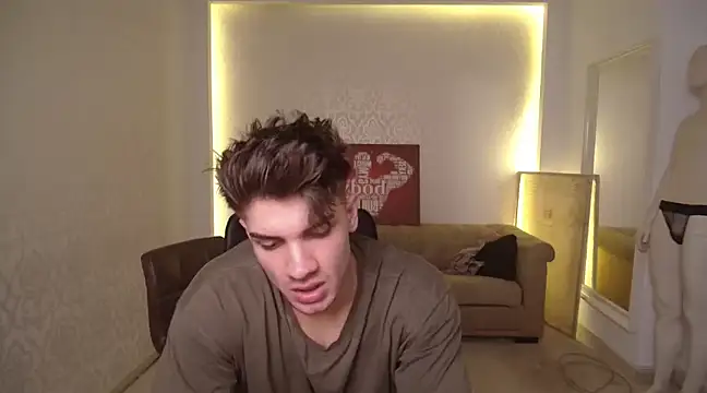 Snapshot of MaxKaiden chatting on 5, 3, 2025 MaxKaiden online show from 5, 3, 2025