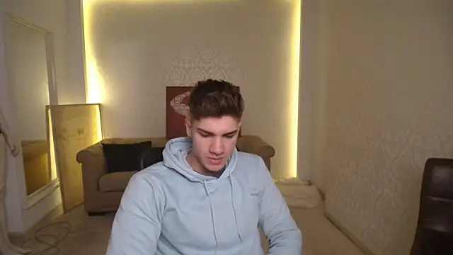 Snapshot of MaxKaiden chatting on 13, 3, 2025 MaxKaiden online show from 13, 3, 2025