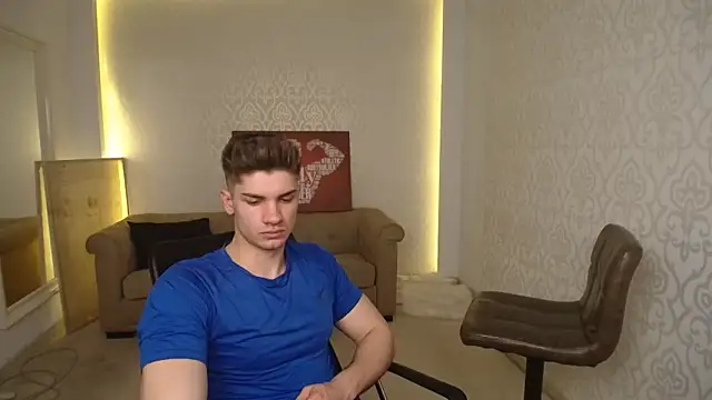 Snapshot of MaxKaiden chatting on 14, 3, 2025 MaxKaiden online show from 14, 3, 2025