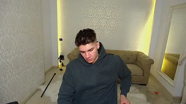 Snapshot of MaxKaiden chatting on 8, 11, 2025 MaxKaiden online show from 8, 11, 2025