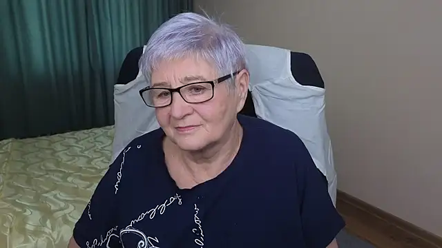 Sandra Snowflake online show from 15, 2, 2025