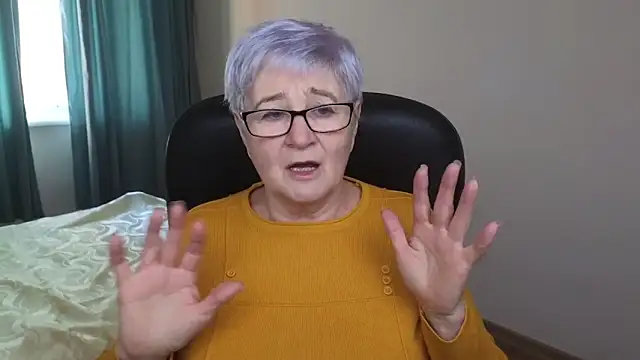 Sandra Snowflake online show from 16, 2, 2025