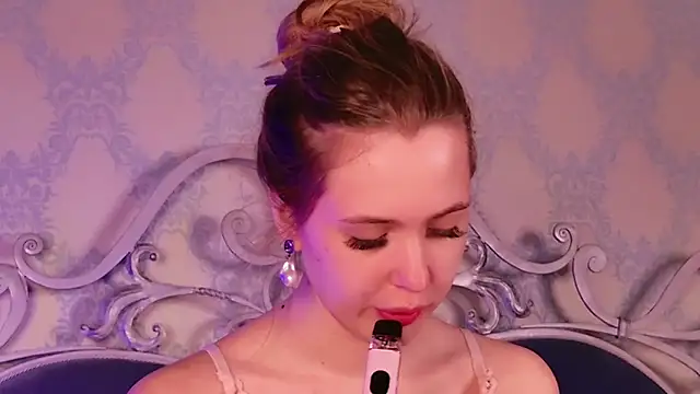 Snapshot of BECKI_VRES chatting on 26, 10, 2025 BECKI VRES online show from 26, 10, 2025