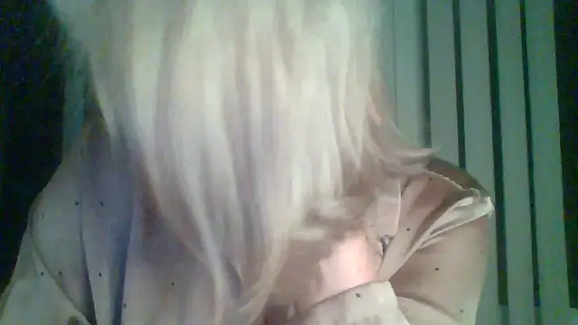 Snapshot of Mary888x chatting on 16, 3, 2025 Mary888x online show from 16, 3, 2025